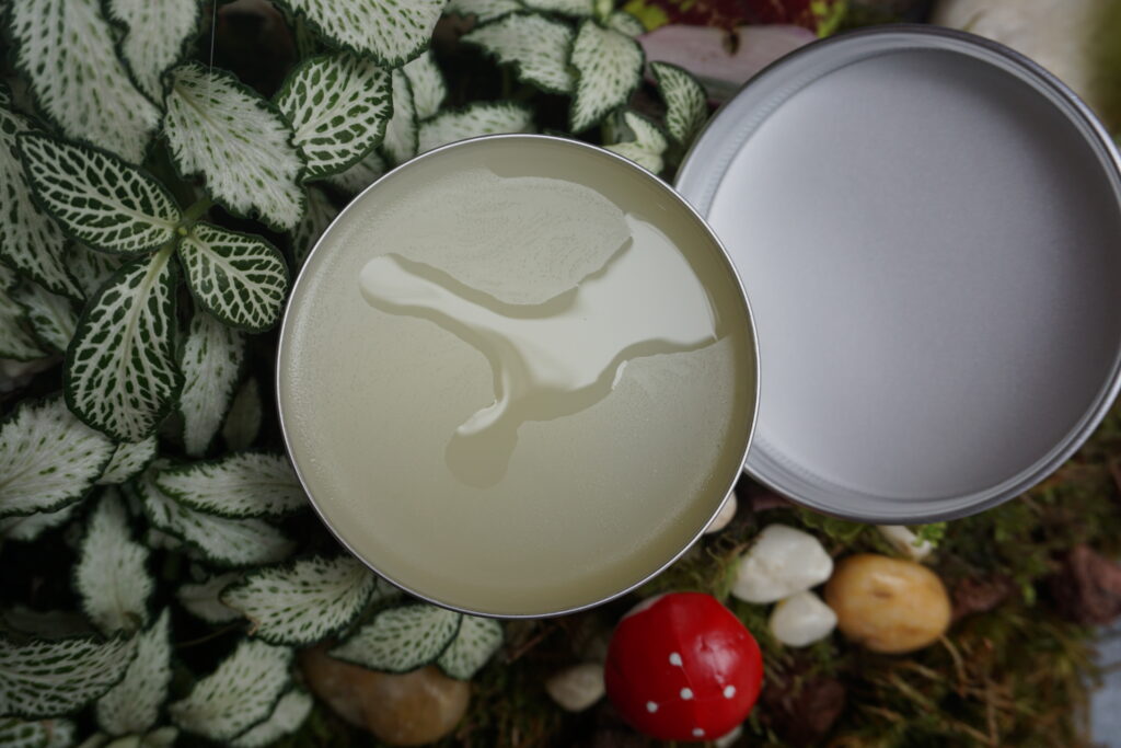 Ungüentos naturales de caléndula, árnica, lavanda, alepo y romero y tomillo de Més Natur